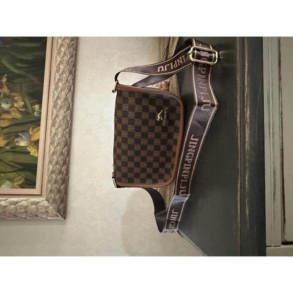 Jingpin Brown Checkered Crossbody Bag with Adjustable Strap - Picture 1 of 3